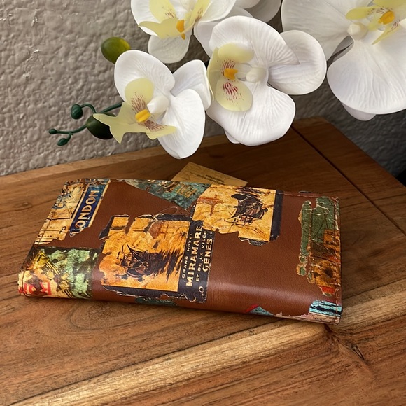 💖🆕💖Patricia Nash NAZARI Travel Sticker Print Leather RFID Wallet Collection - Picture 11 of 16